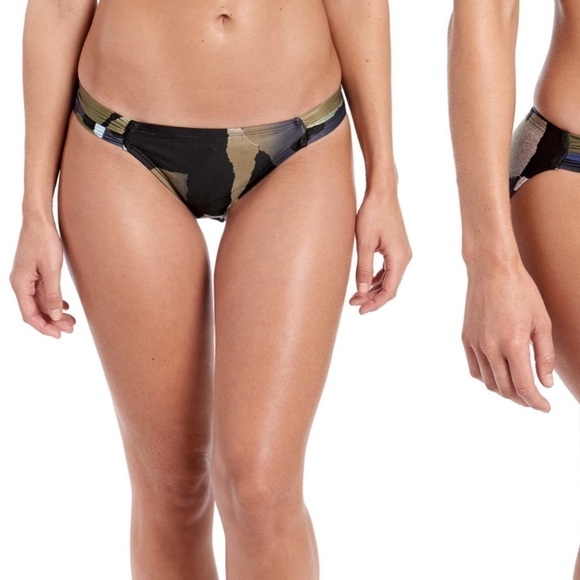 🆕 Lole Rio camouflage bikini bottoms extra… - Picture 1 of 12